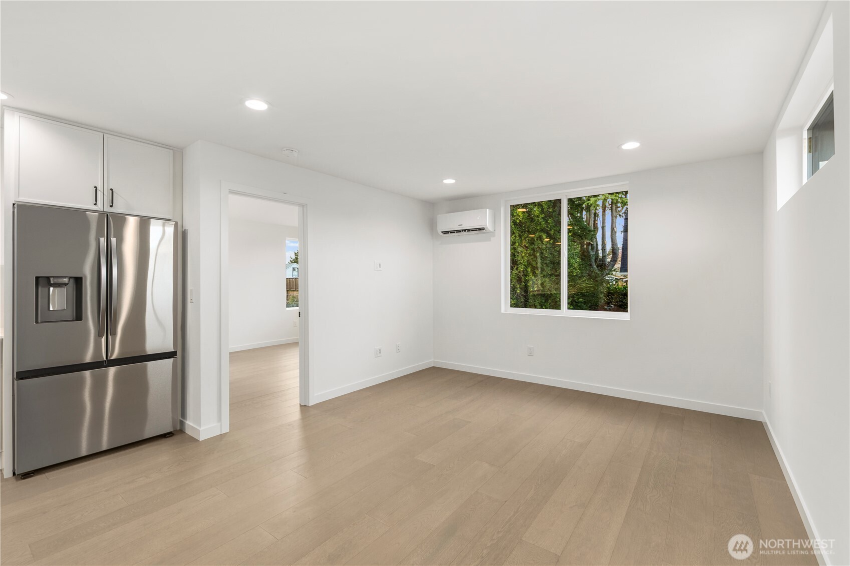 516 N 102nd Street Seattle WA 98133