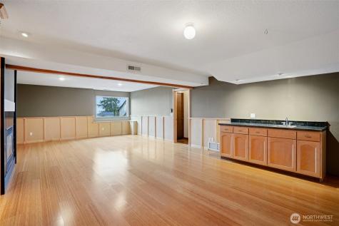 6111 Hawthorne Terrace NE Tacoma WA 98422