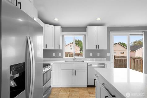 9733 65th Drive NE Marysville WA 98270