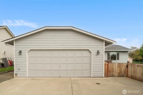 9733 65th Drive NE Marysville WA 98270
