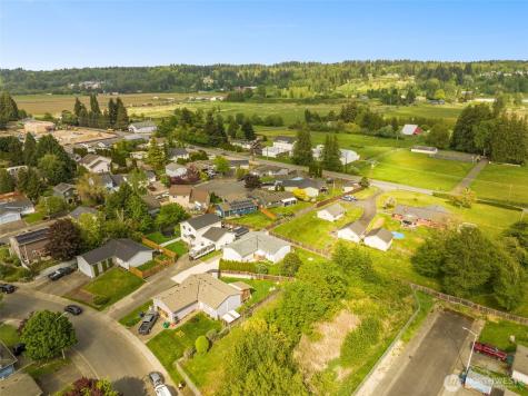 9733 65th Drive NE Marysville WA 98270