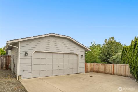 9733 65th Drive NE Marysville WA 98270