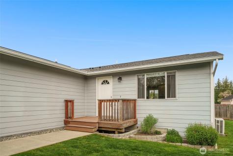9733 65th Drive NE Marysville WA 98270