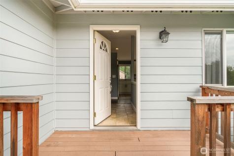 9733 65th Drive NE Marysville WA 98270