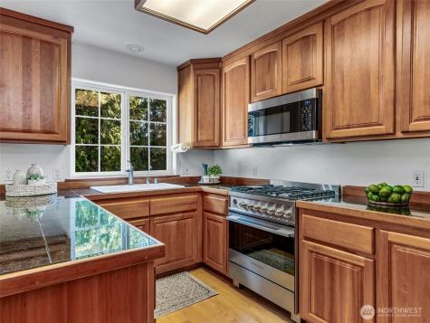 931 Jolie Way Port Townsend WA 98368