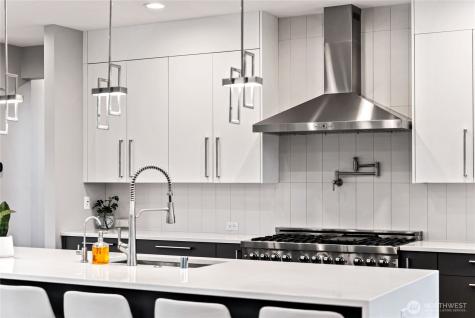 30220 23rd Avenue SW Federal Way WA 98023