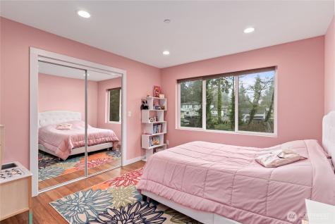 30220 23rd Avenue SW Federal Way WA 98023