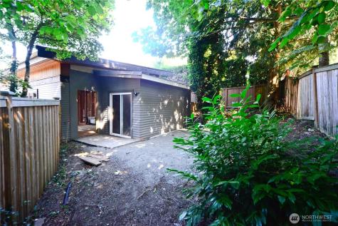 11809 NE 74th Street Kirkland WA 98033