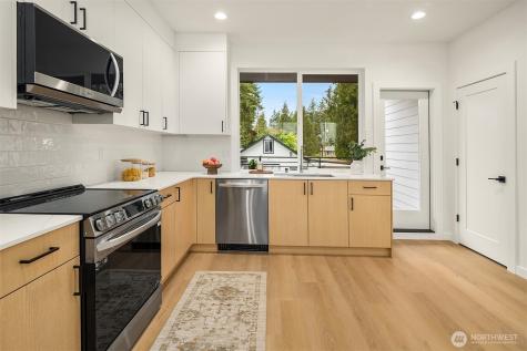 18015 2nd Avenue NE Shoreline WA 98155