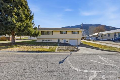 707 Spruce Street Coulee Dam WA 99116