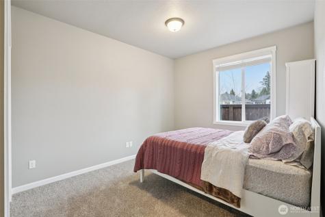 604 NW 25th Way Battle Ground WA 98604