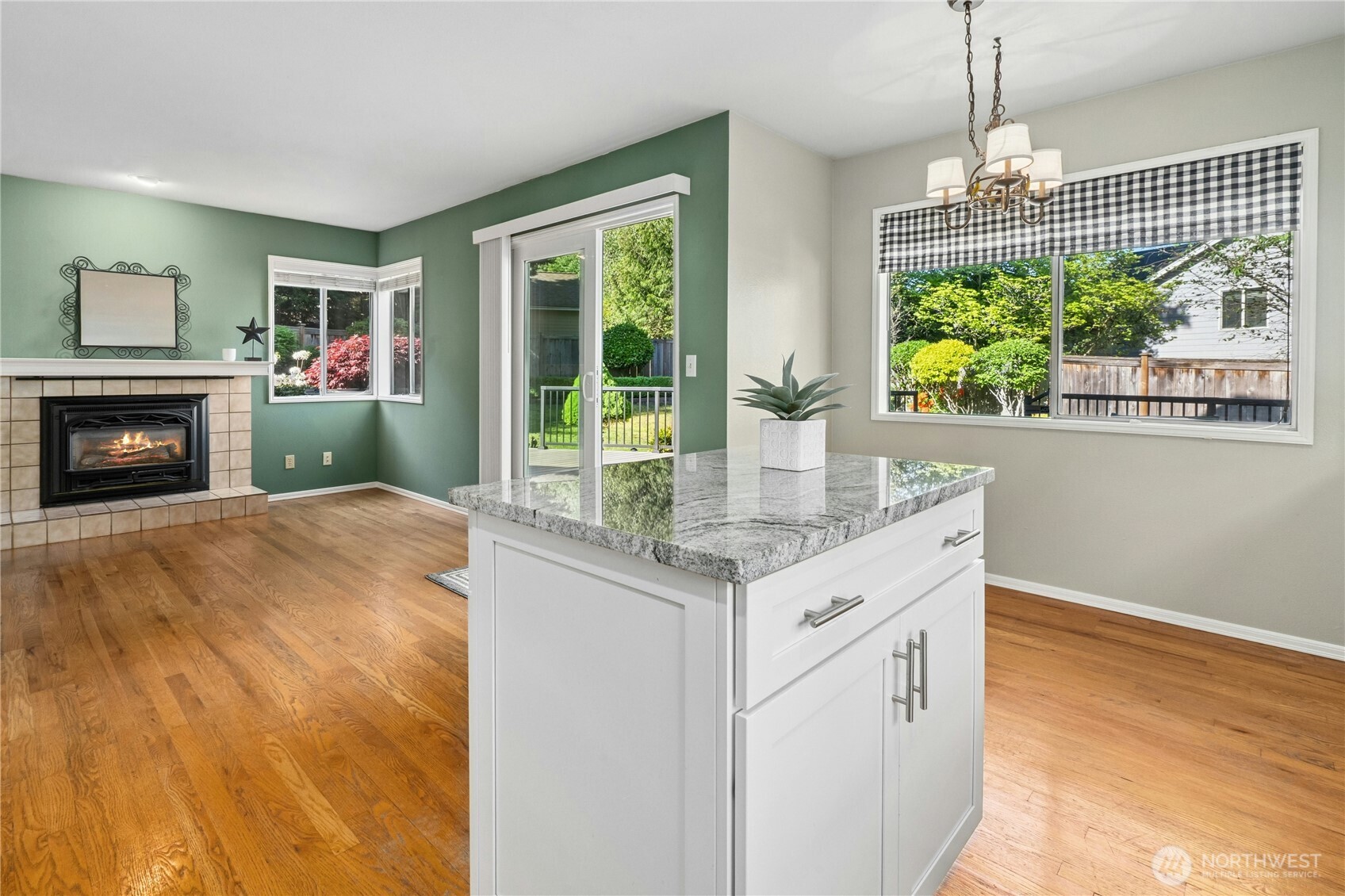 12818 NE 203rd Place Bothell WA 98011