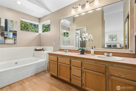 12818 NE 203rd Place Bothell WA 98011