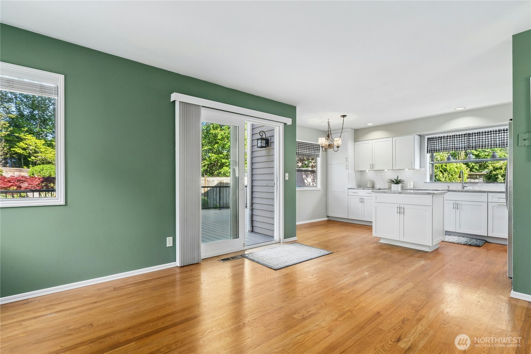 12818 NE 203rd Place Bothell WA 98011