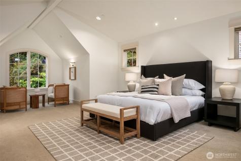 10605 SE 30th Street Bellevue WA 98004