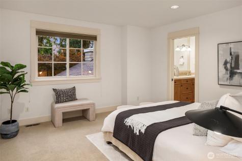 10605 SE 30th Street Bellevue WA 98004