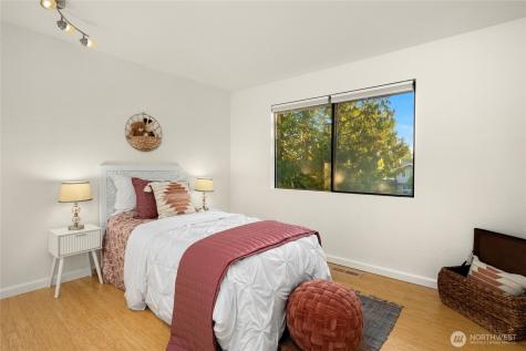 19011 27th Drive SE Bothell WA 98012
