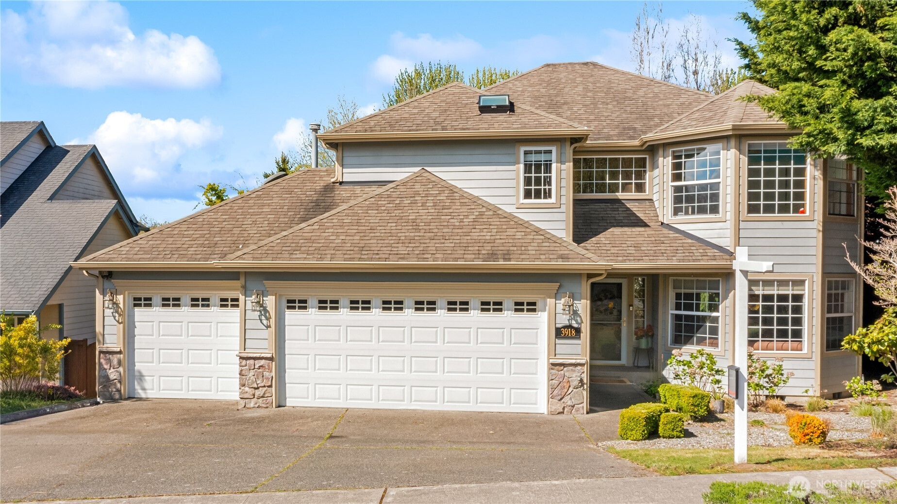 3918 Norpoint Way NE Tacoma WA 98422