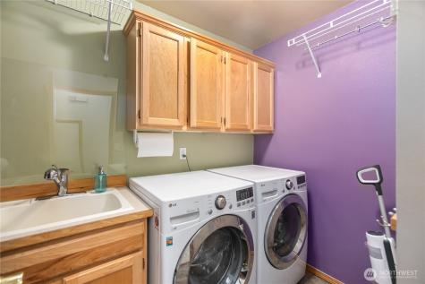 3918 Norpoint Way NE Tacoma WA 98422