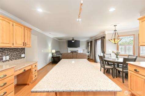 3918 Norpoint Way NE Tacoma WA 98422
