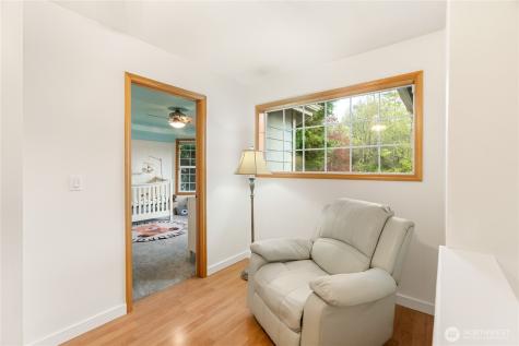 3918 Norpoint Way NE Tacoma WA 98422