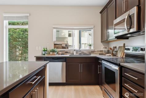 16201 Meadow Road Lynnwood WA 98087