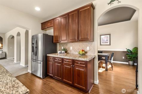 25223 136th Avenue SE Kent WA 98042