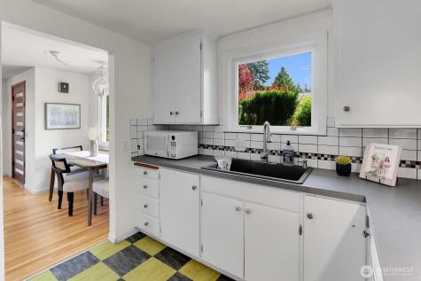 10515 1st Avenue NW Seattle WA 98177