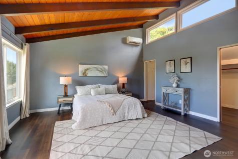 10515 1st Avenue NW Seattle WA 98177