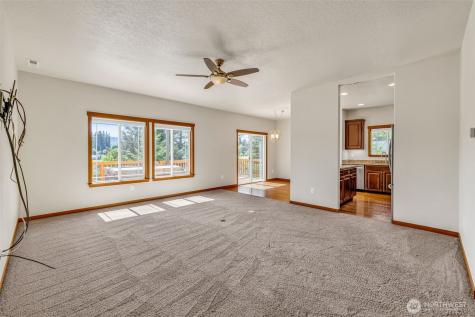 17127 Lakepoint Drive SE Yelm WA 98597