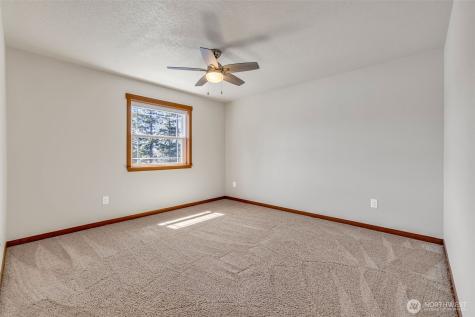 17127 Lakepoint Drive SE Yelm WA 98597