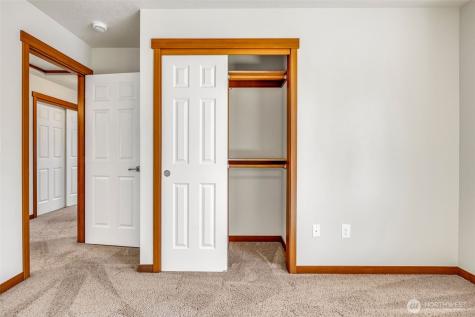 17127 Lakepoint Drive SE Yelm WA 98597