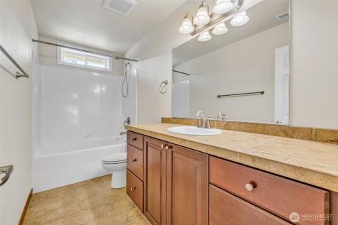 17127 Lakepoint Drive SE Yelm WA 98597