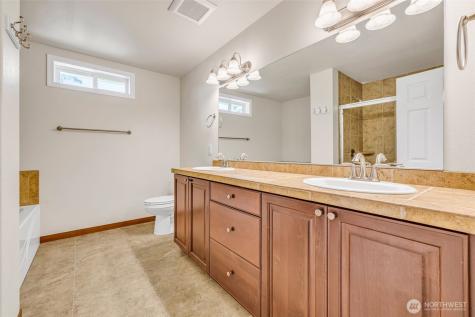 17127 Lakepoint Drive SE Yelm WA 98597