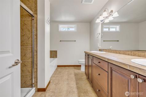 17127 Lakepoint Drive SE Yelm WA 98597