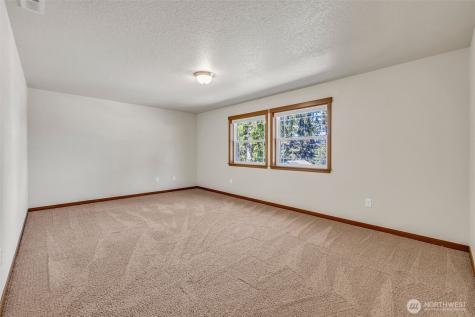 17127 Lakepoint Drive SE Yelm WA 98597