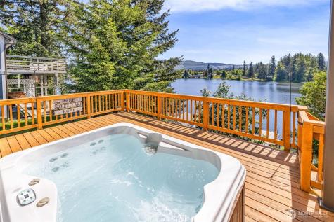 17127 Lakepoint Drive SE Yelm WA 98597
