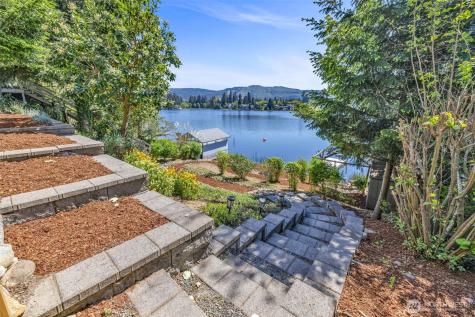 17127 Lakepoint Drive SE Yelm WA 98597