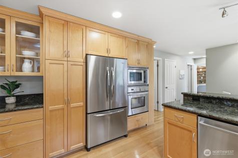 4423 156th Place SE Bellevue WA 98006