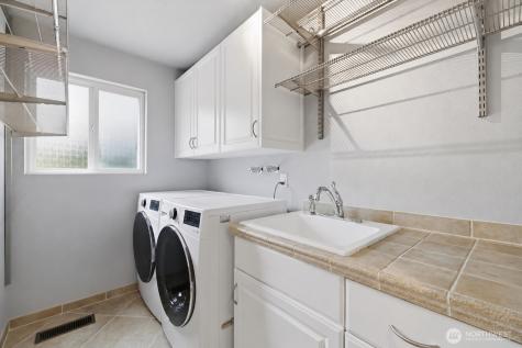 4423 156th Place SE Bellevue WA 98006