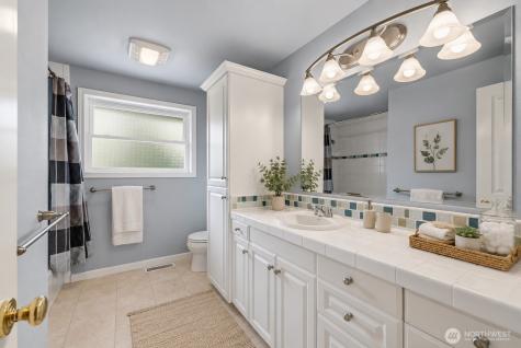 4423 156th Place SE Bellevue WA 98006