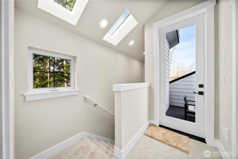 539 NW Juniper Street Issaquah WA 98027