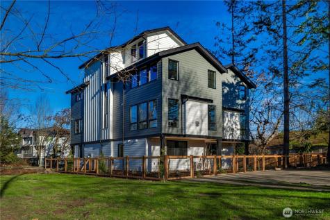 539 NW Juniper Street Issaquah WA 98027