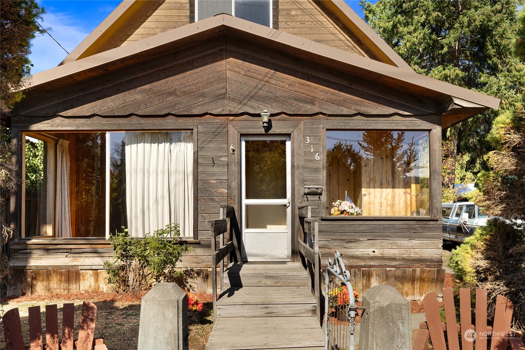 316 W 2nd Street Cle Elum WA 98922