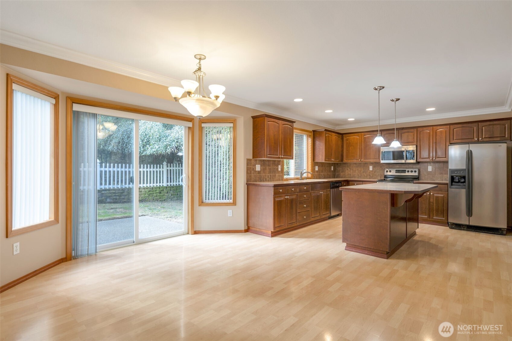 2530 10th Street SW Puyallup WA 98373