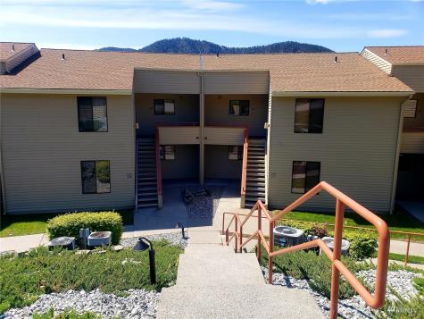 1 Lodge 638-b Manson WA 98831