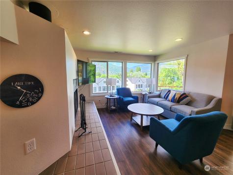 1 Lodge 638-b Manson WA 98831