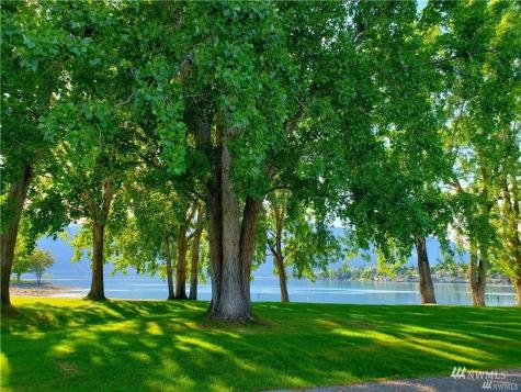 1 Lodge 638-b Manson WA 98831