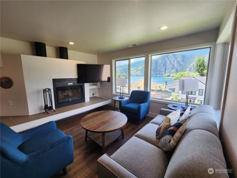 1 Lodge 638-b Manson WA 98831