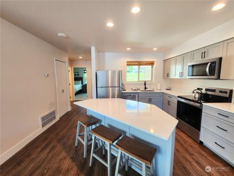 1 Lodge 638-b Manson WA 98831